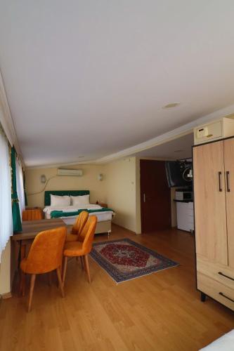 Family Suite with Sea View image 7