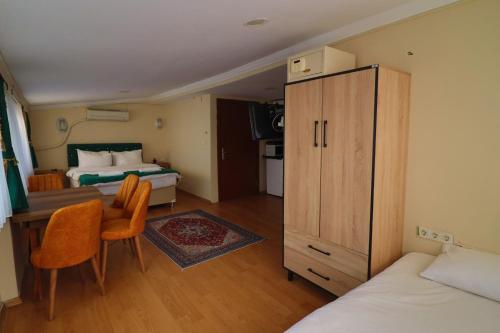 Family Suite with Sea View image 6