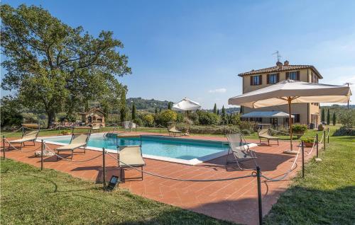 Stunning Home In Chiusi With 6 Bedrooms, Wifi And Outdoor Swimming Pool