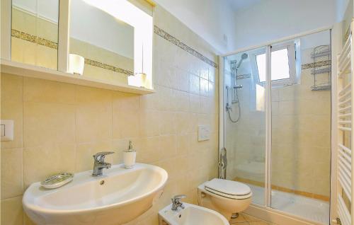 One-Bedroom Apartment in Bracco - Moneglia (GE) - image 4