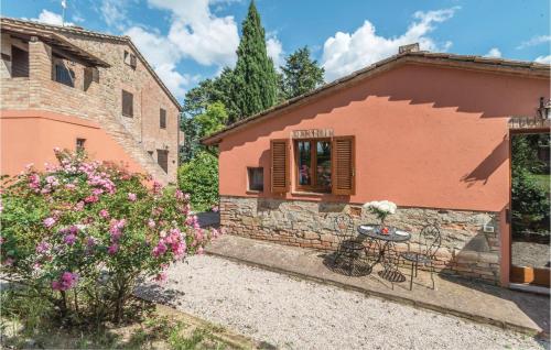  Awesome apartment in Castiglione d,Lago PG with WiFi and Outdoor swimming pool in Strada