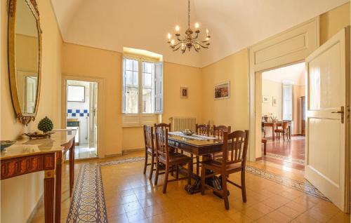 Stunning Apartment In Gravina In Puglia -ba- With 2 Bedrooms And Wifi in Gravina in Puglia