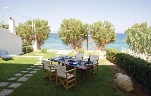  Awesome home in Diakopto Achaias P, with 5 Bedrooms and WiFi in Diakopto