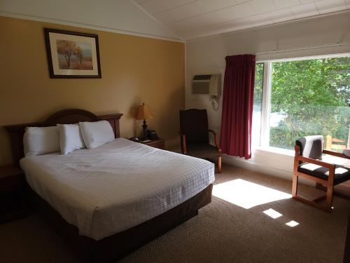 Hickory Grove Motor Inn - Cooperstown in Cooperstown, USA