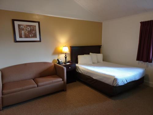 Hickory Grove Motor Inn - Cooperstown in Cooperstown, USA