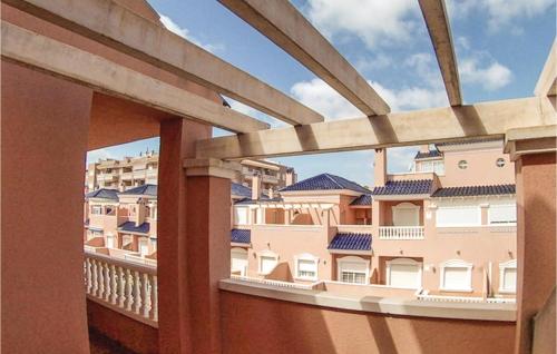 Three-Bedroom Holiday Home in Santa Pola - image 5