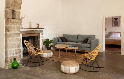 2 Bedroom Cozy Home In Luogosanto in Luogosanto