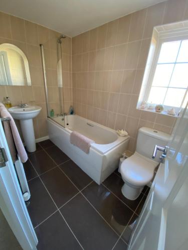 Koupelna, Flint Lodge in Beddingham