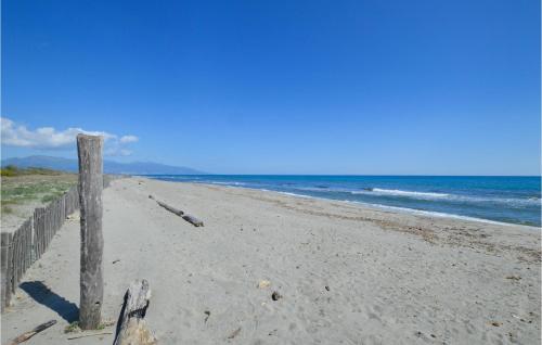 Awesome home in Borgo w/ WiFi Outdoor swimming pool and 3 Bedrooms - image 12