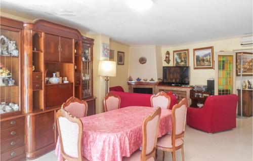 Stunning apartment in Tossa de Mar w/ WiFi and 2 Bedrooms - image 10