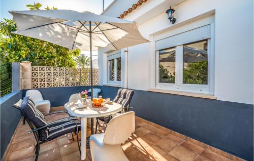  Beautiful apartment in Can Pastilla with WiFi and 4 Bedrooms in Can Pastilla