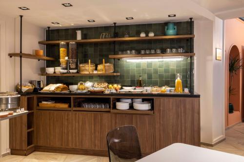 Food and beverages, Hotel de l'Aqueduc in 10th - Gare du Nord