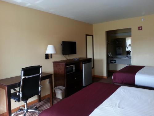 Americas Best Value Inn Bryant in Bryant, USA