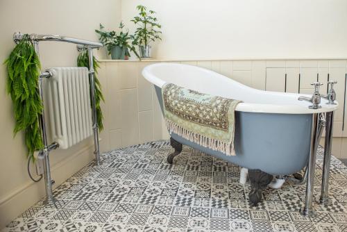 Halford House - Adults Only in Bourton on the Water