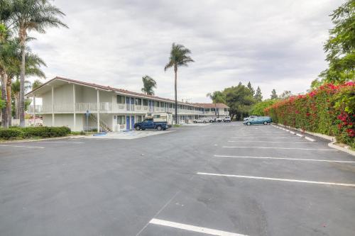 ล็อบบี้, Motel 6 Camarillo, CA in แคมาริลโล (CA)