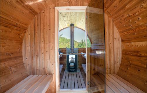 Peldbaseins, Lovely Home In Cessole With Kitchen in Cessole