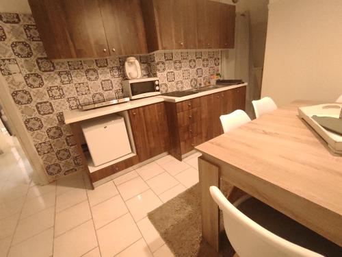 Athens Lavish Appartment - image 12