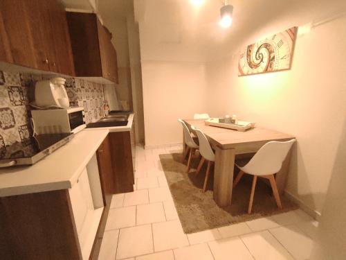 Athens Lavish Appartment - image 10