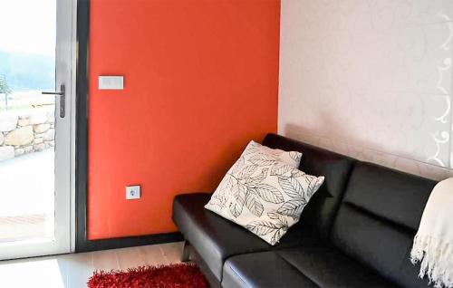  Stunning home in Vimianzo with 1 Bedrooms and WiFi in Vimianzo