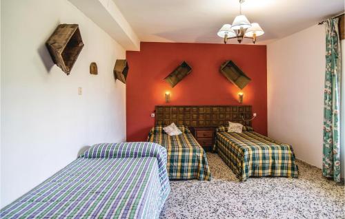 Stunning home in Rute w/ Outdoor swimming pool Outdoor swimming pool and 9 Bedrooms - image 2