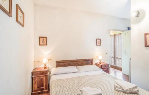 1 Bedroom Gorgeous Apartment In Castiglione D,lago Pg