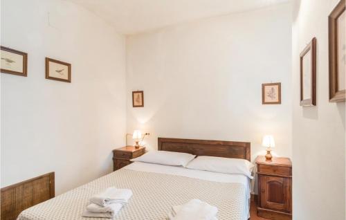 1 Bedroom Gorgeous Apartment In Castiglione D,lago Pg