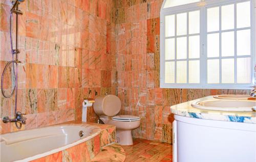 Holiday Home image 10