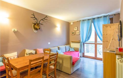  Stunning apartment in Frabosa Sottana with 2 Bedrooms in Frabosa Sottana