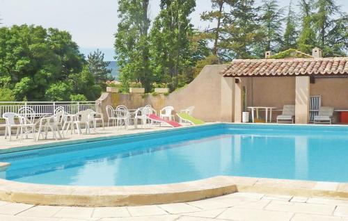 Peldbaseins, 3 Bedroom Cozy Home In Sault in Sault (Provence-Alpes-Cote d'Azur)