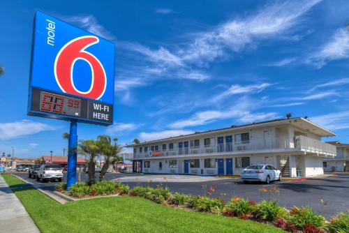 Motel 6-Stanton, CA