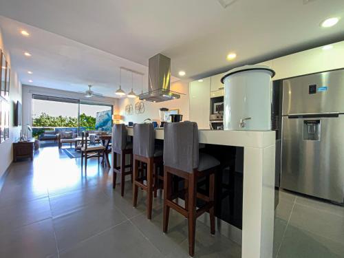 Spectacular & Luxurious Apartment Playa del Carmen Rooftop Pool, Golf Course & Tennis Court