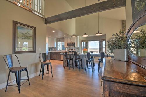 Picturesque Farmhouse on Working Almond Ranch Picturesque Farmhouse on Working Almond Ranch