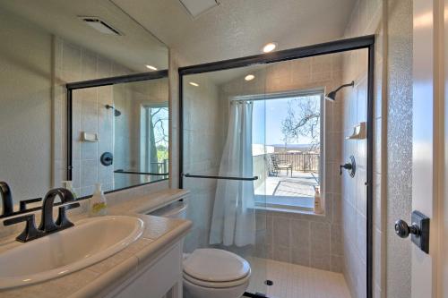 Picturesque Farmhouse on Working Almond Ranch Picturesque Farmhouse on Working Almond Ranch