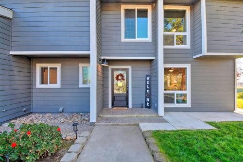 Picturesque Farmhouse on Working Almond Ranch Picturesque Farmhouse on Working Almond Ranch