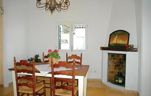 Holiday home Born del Molinar - image 12