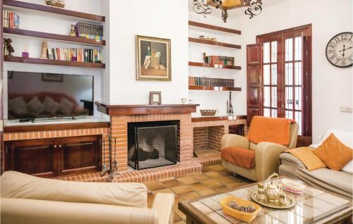 Beautiful Home In Arcos De La Frontera With Kitchen