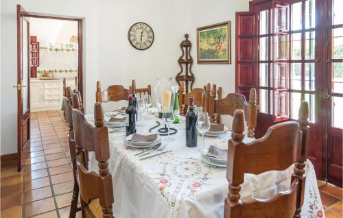 Beautiful Home In Arcos De La Frontera With Kitchen