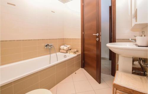 Two-Bedroom Apartment image 4