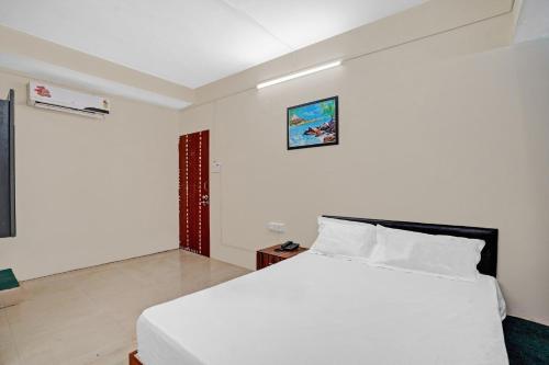 OYO 85854 Hotel Gold