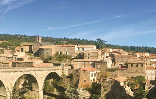 Lovely Home In Prades Sur Vernazobre With Outdoor Swimming Pool