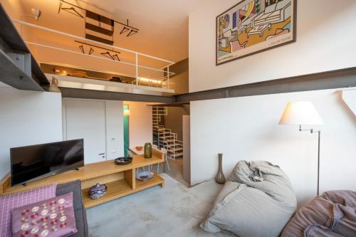 Loft 19