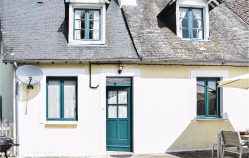 3 Bedroom Gorgeous Home In Pont Douilly