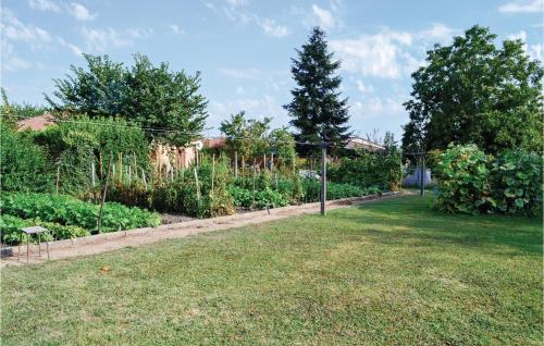 Three-Bedroom Holiday Home in Bassillac - image 2