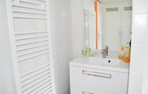 Three-Bedroom Holiday Home in Bassillac - image 7