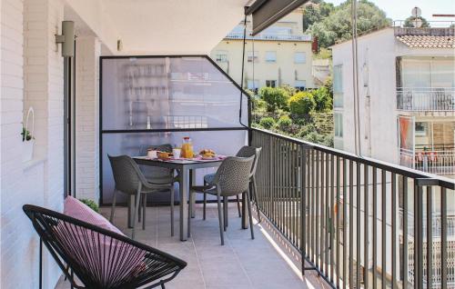 Amazing Apartment In Tossa De Mar With Kitchen - Tossa de Mar