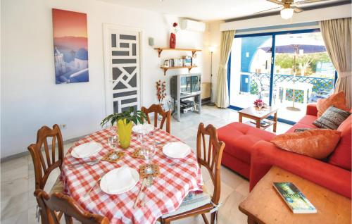 Nice Home In Roquetas De Mar With Kitchenette