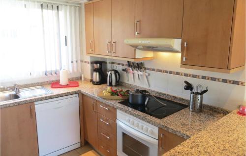 Nice Home In Ciudad Quesada With Kitchenette