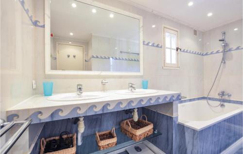 Holiday home Sainte Maxime 25 - image 2