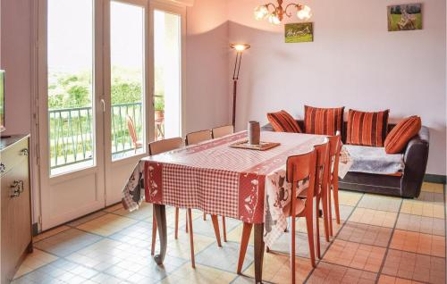 Beautiful Home In Montsenelle With Kitchen