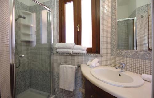 Cozy Home In Costa Rei -Ca- With Wifi